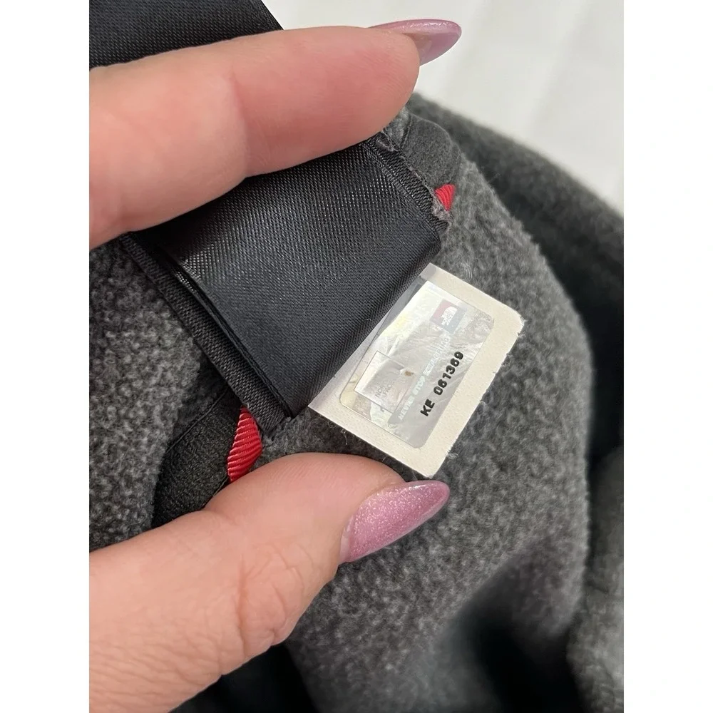 The North Face Men's M Gray Polartec Fleece 1/4 Zip‎ Pullover Lightweight Jacket